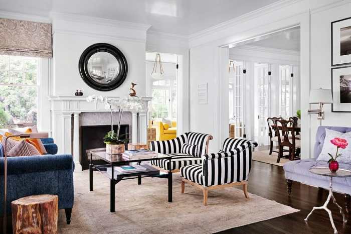 How to decorate living room with accent chairs