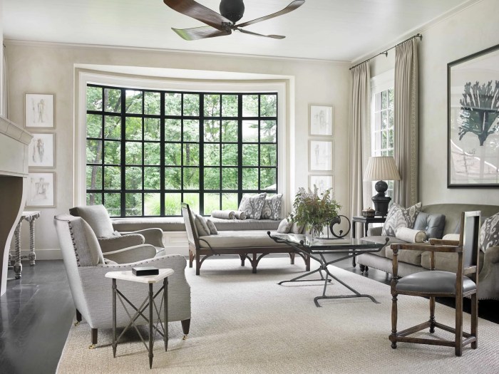 How to decorate a large living room window