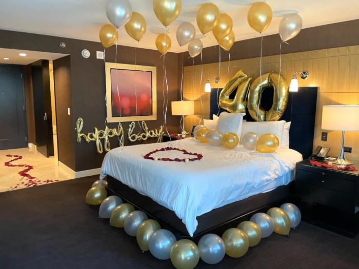 How to decorate hotel room for anniversary